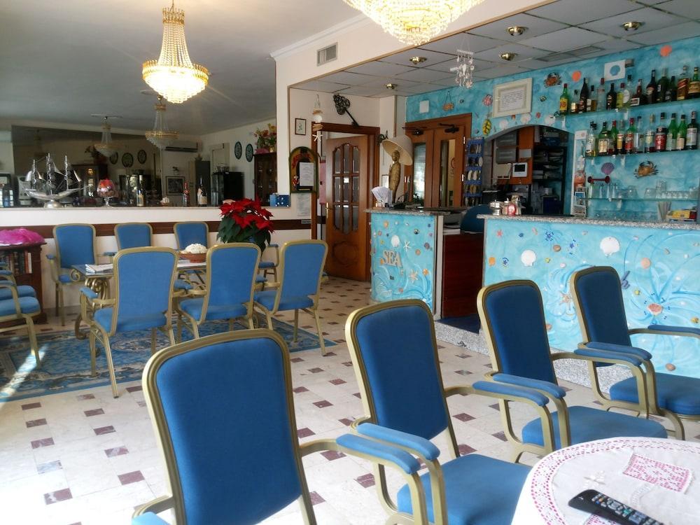 Hotel Svizzera Arma di Taggia Esterno foto