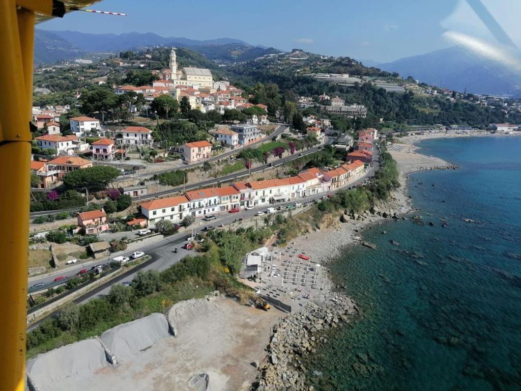 Hotel Svizzera Arma di Taggia Esterno foto