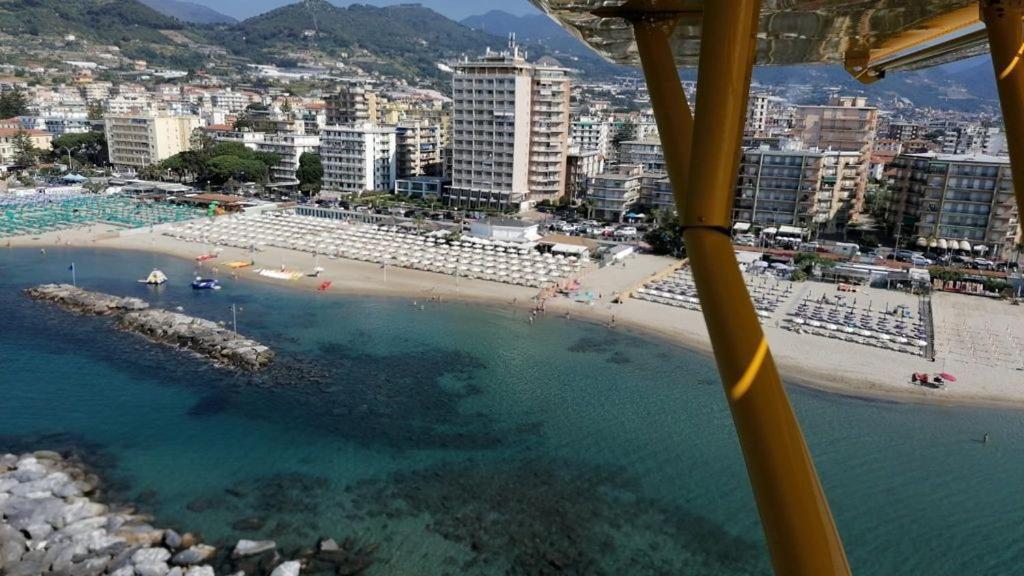 Hotel Svizzera Arma di Taggia Esterno foto