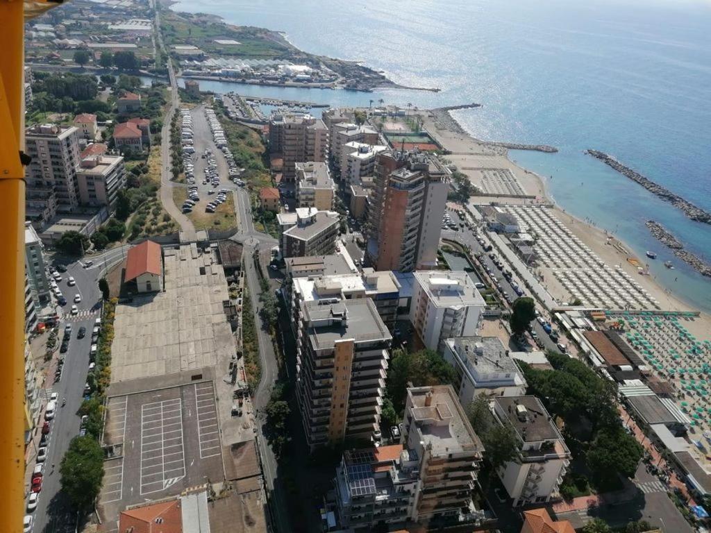 Hotel Svizzera Arma di Taggia Esterno foto