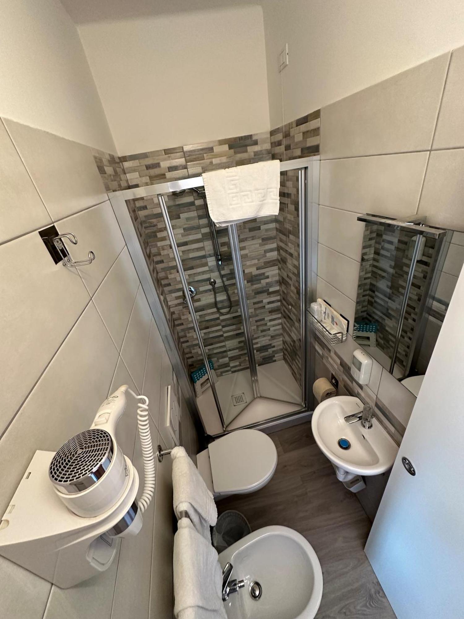 Hotel Svizzera Arma di Taggia Esterno foto